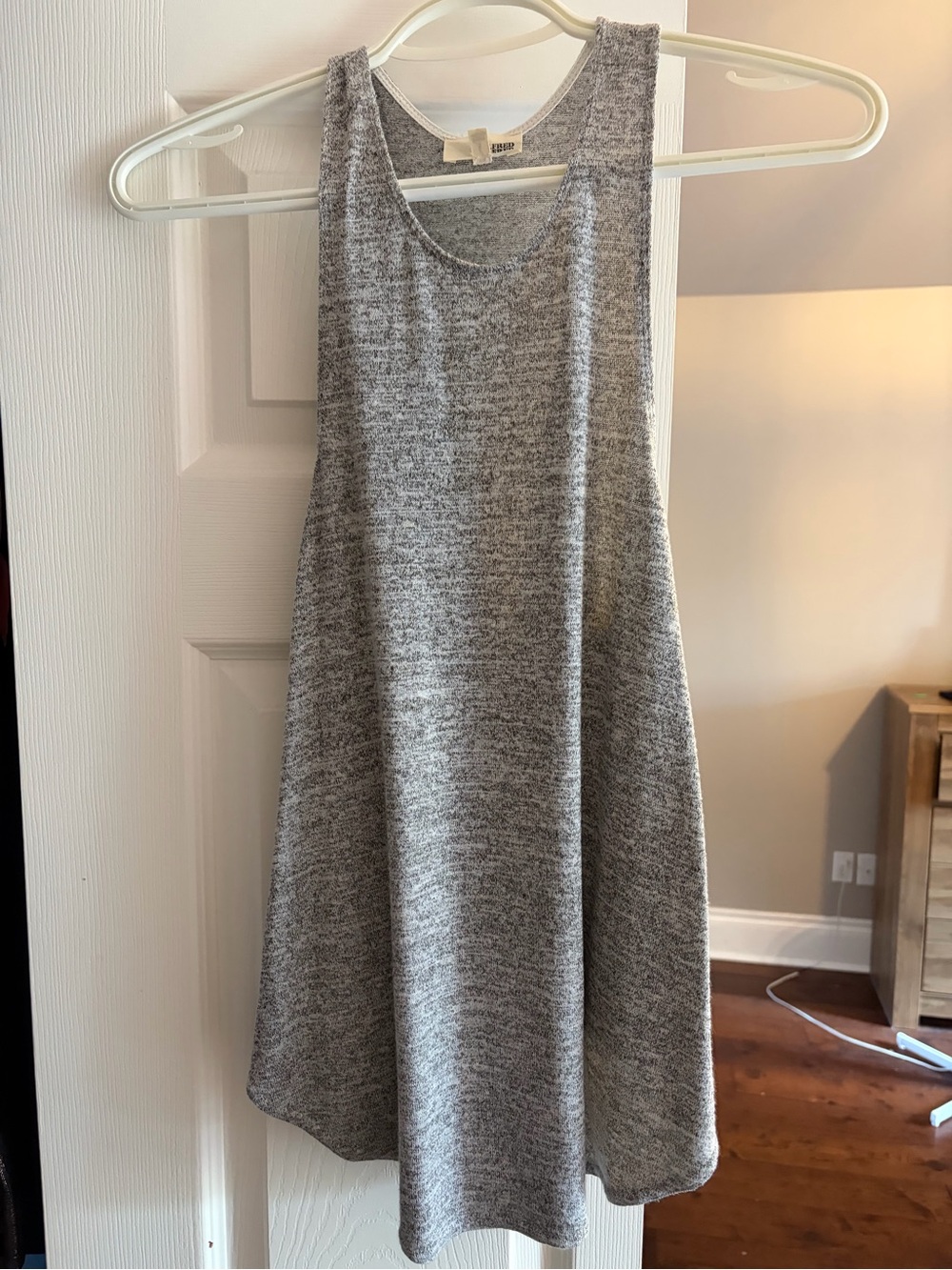 Sleeveless Gray Wilfred artzia tank halter top shirt small